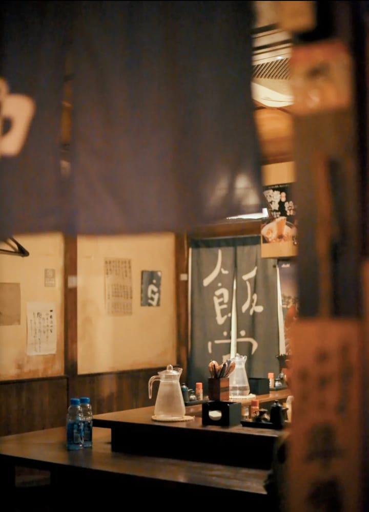 我开过店，买过房，也写过一点代码，但本质上我只是想把生活握在自己手里